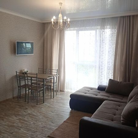 Apartments Киев Екстериор снимка
